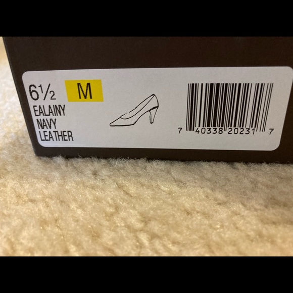 Enzo Angiolini Navy Classic Leather Pumps 6.5 - Picture 8 of 9